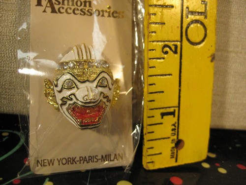 Miniature Asian Demon Oni Mask Enameled Pin with Rhinestones Fashion Accessories - Picture 4 of 5