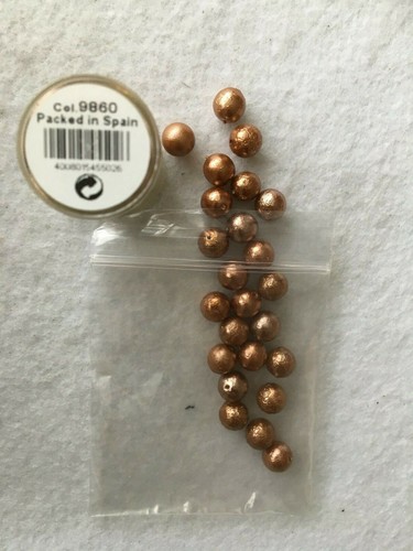 Gutermann Round Ice Coated Glass Beads 8mm and 10mm sold in bags in 22 colours - Picture 77 of 94