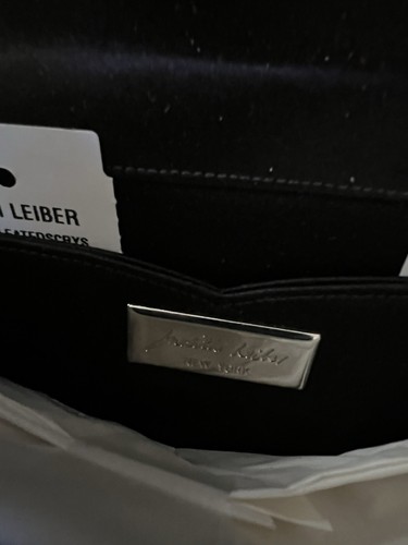 STUNNING JUDITH LEIBER SILK/SATIN PLEATED PURSE MINAUDIÈRE CRYSTAL CLASP - Picture 5 of 12