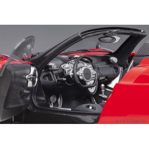 1:18 Autoart Pagani Huayra Roadster 2018 Monza Red AA78287 Modellino - Foto 6 di 11