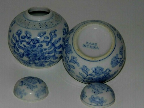 OLD PAIR DECOR CAMIEU FLORAL BLUE PORCELAIN COVERED BALL VASE TBE - Picture 5 of 8