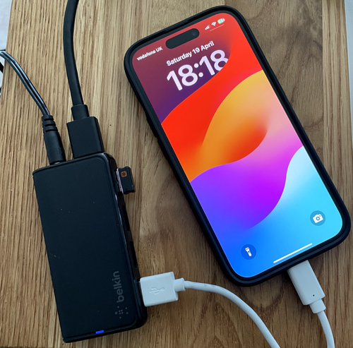Sehr guter Zustand Belkin SuperSpeed 4 Port USB 3.0 Hub, 1,25m Kabel, 120V-240V, Model F4U058 - Bild 2 von 11