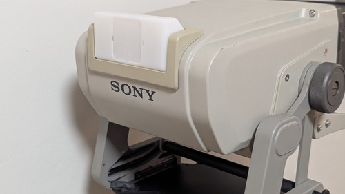 Adaptador de visor grande Sony HDLA 1507 con visor Sony HDVF-700A - Imagen 16 de 18