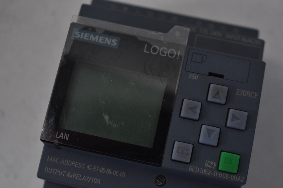Siemens Logo PLC - 8.4 Logic Module With 24CE Control, image size:1200x800