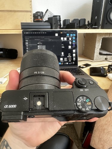 USED Sony A6000 Mirrorless camera - Picture 2 of 3