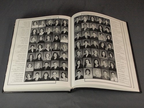 2000 Illio Yearbook University of Illinois Champaign-Urbana Illinois IL - Picture 3 of 5