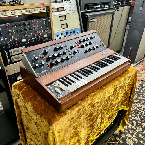1972 Moog MiniMoog Model D Analog synthesizer original vintage USA mono synth