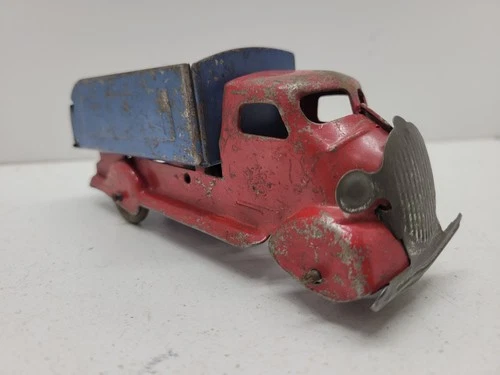 Wyandotte Marx Dump Truck With Tailgate Pressed Steel
