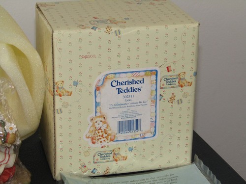 1999 Cherished Teddies Lois 302511 To Grandmother’s House We Go Bear Figurine - Picture 2 of 7