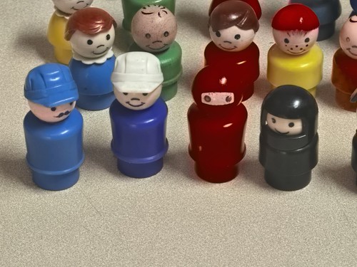 Riesiges Konvolut: Vintage Fisher Price * 46 LITTLE PEOPLE * EINIGE SIND AUS HOLZ * - Bild 2 von 16