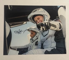 HAYLEY ARCENEAUX HAND SIGNED 8x10 PHOTO NASA ASTRONAUT SPACE X AUTOGRAPHED COA