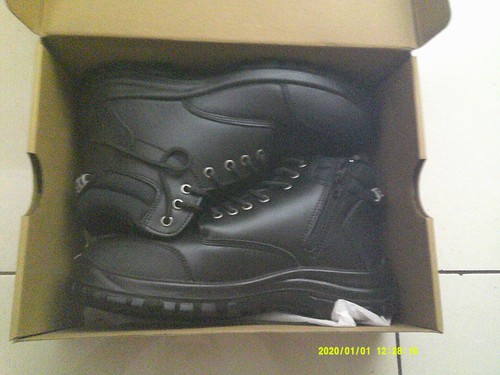 work boots for men - Picture 2 of 4