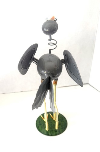 Kunstvoll skurriler grauer Vogel aus Metall aus Blech gelb Schnabel Hof Terrasse Skulptur 13 Zoll hoch - Bild 8 von 12