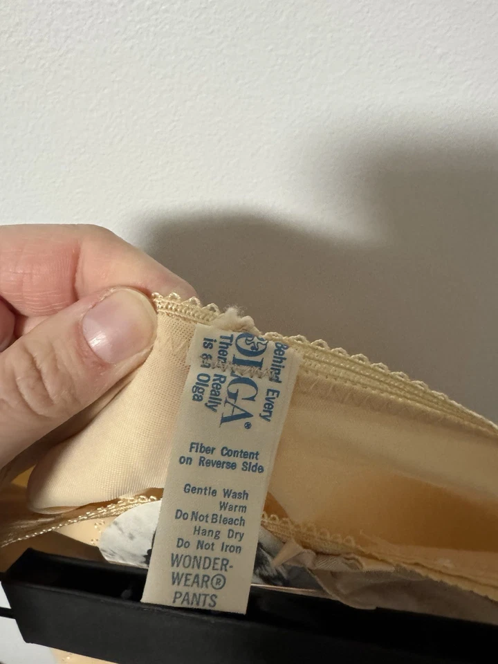 Nuevo con etiquetas Pantimedias Olga Vintage Panty Beige Faja Adelgazante Grande EE. UU. Wonder Wear Foto 4 de 4