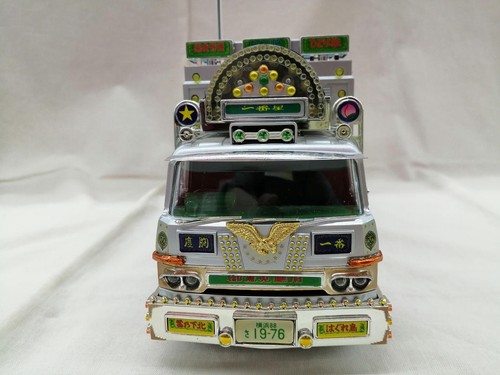 Aoshima Nostalgic First Star Silver Truck Yaro - Picture 5 of 14