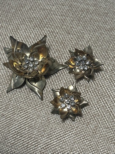 Vintage 3 pc SET - Flower w/ Rhinestones Gold Tone LARGE Brooch Pin & Earring - Picture 2 of 10