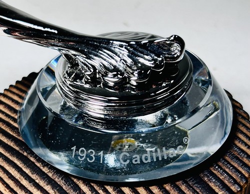 NIB 1931 Cadillac Hood Ornament Signature Models Replica Paperweight - Picture 10 of 12