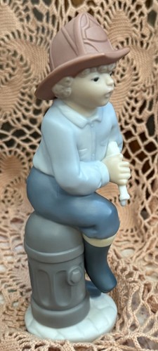 LLadro Golden Memories Fireman Mint! Matte! No Box! - Picture 4 of 7