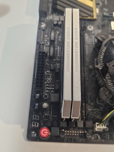 Gigabyte GA-Z170X-UD5 Mainboard Intel Core i7-6700K 16GB DDR4 nur Teile - Bild 4 von 8