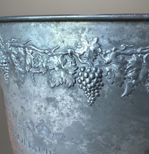 Moet & Chandon Vintage Champagne Ice Bucket Pewter Made In France, Found in 1743 - Picture 4 of 10