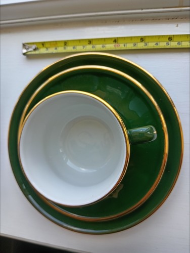 Perfect Apilco porcelain green & gold trio of coffee cup, saucer and side plate. - Picture 5 of 12