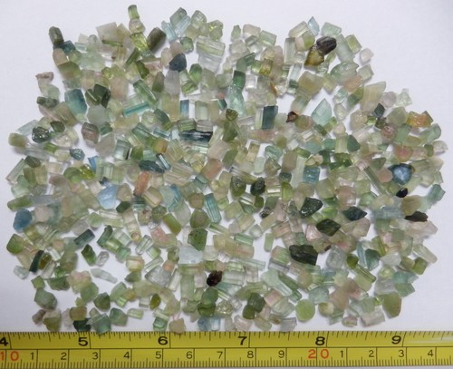 Clear Green Tourmaline Very Small Pieces Rough Stone 150 carat Lot 30 gram - Picture 9 of 12