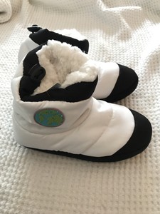 Boys slipper boots size 4 Outlet