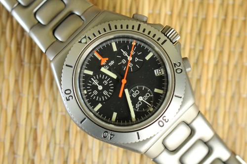 CHOICE VINTAGE TUTIMA 780 F2 MILITARY TITANIUM FLIEGER CHRONOGRAPH WATCH BOX SET - Picture 3 of 19