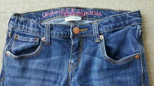 Levi Strauss Authentic Signature Girl's Jeans Distressed Bootcut 24" Waist - Picture 3 of 7