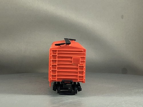 Model Power - Illinois Central Gulf - 50' Combo Door Box Car+ Wgt # 59274 - Picture 4 of 6