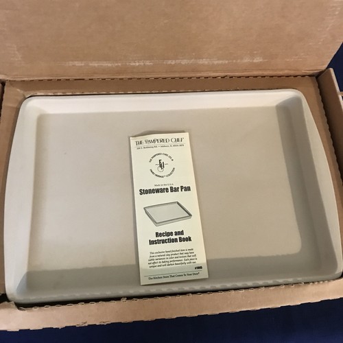 New The Pampered Chef Stoneware Bar Pan Large 17X11 Cookie Sheet #1445 USA Made!