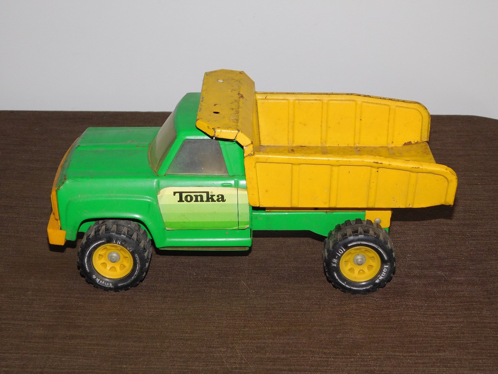 Vintage 14 largo verde y amarillo camión Tonka De Metal Vintage 14 largo verde y amarillo camión Tonka De Metal 64c3bd