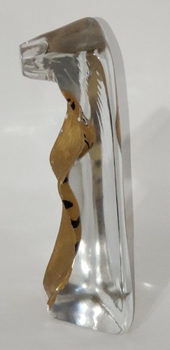 5 3/4" Kriff Design Cat Gold and Black Stripes Glass Paperweight Figurine - Picture 3 of 12