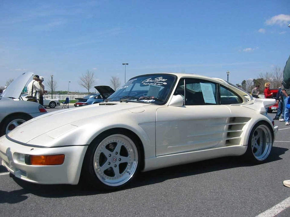 Porsche 911 930 GTO Xtreme style Widebody conversion kit - Image 2 of 4