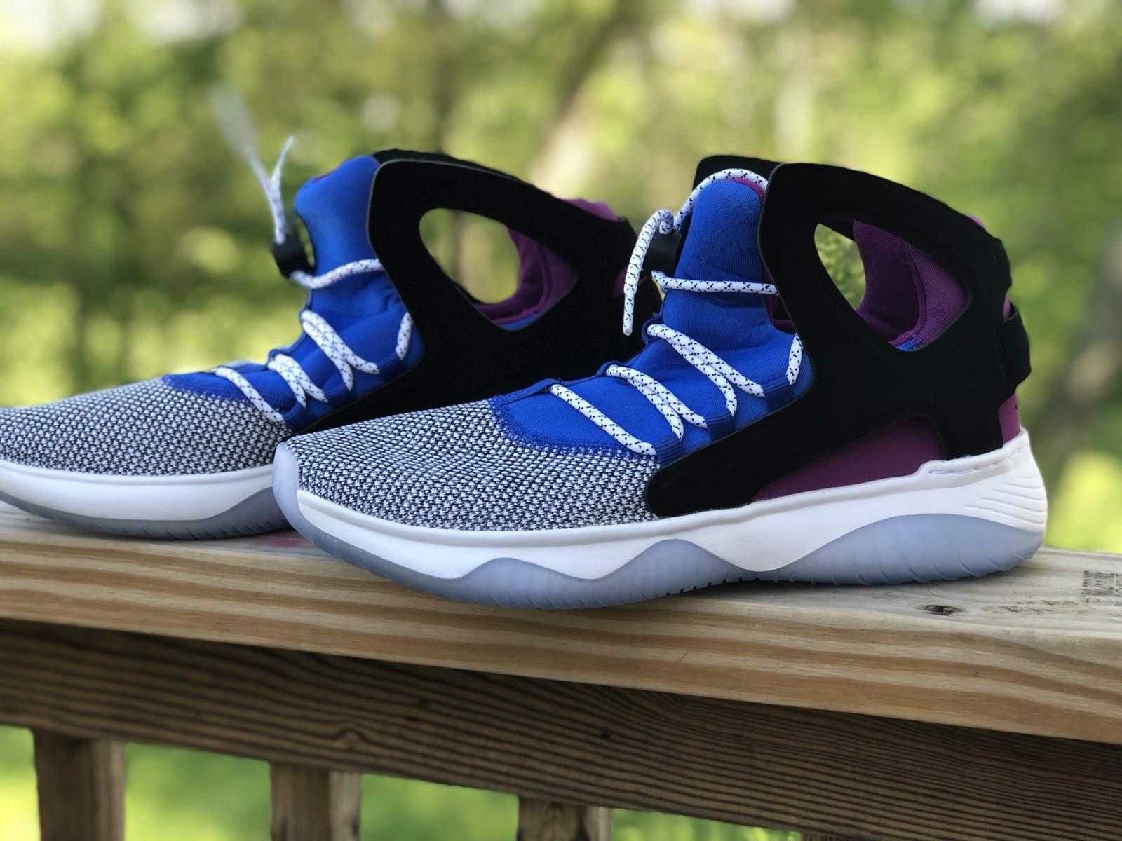 Nike Air Flight Huarache Ultra Black White Lyon Blue 880856-100 Msrp Price reduction best-selling model of the brand Nike Air Flight Huarache Ultra Black White Lyon Blue 880856-100 Msrp Price reduction best-selling model of the brand