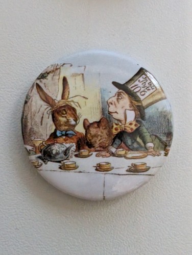 Alice In Wonderland Button Pin Badge Badges Lewis Carol Cheshire Cat Mat Hatter - Picture 10 of 10
