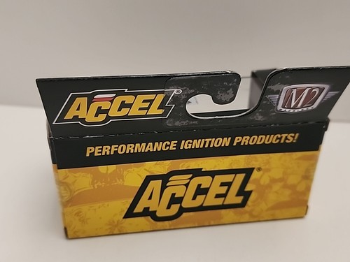 M2 Machines Accel  1968 Plymouth Barracuda Hemi SS  1/750 Gold Chase  - Picture 6 of 7