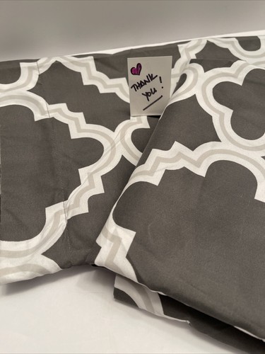 2 FUNDAS DE ALMOHADA ISAAC MIZRAHI REY Gris Blanco NUEVAS SIN ETIQUETAS moda suave ENVÍO GRATUITO - Imagen 11 de 12