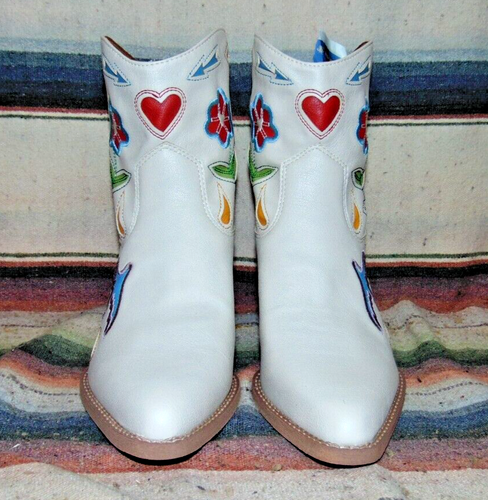 Womens Zodiac Bluebird & Floral Embroidered / Inlay White Ankle Boots 8.5 M NEW - Picture 2 of 8