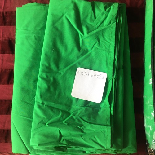 Impact Chroma Sheet Background - 10 x 24' (Chroma Green) - Picture 3 of 5