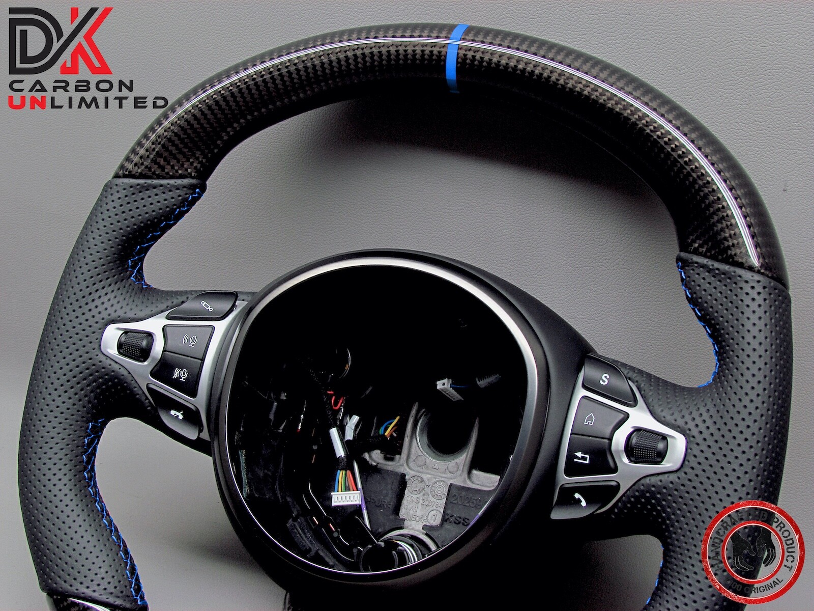 Aston Martin Vantage DBS DB11 Perforated 5mm Blue Ring Carbon Steering Wheel v1