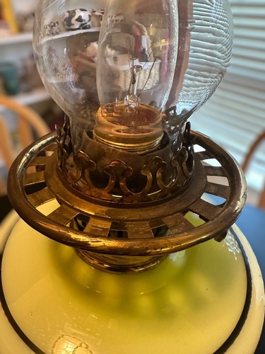 Antique Wright Butler Ormolu Yellow Glass/Brass Banquet Oil Lamp Conv Electric - Picture 5 of 17