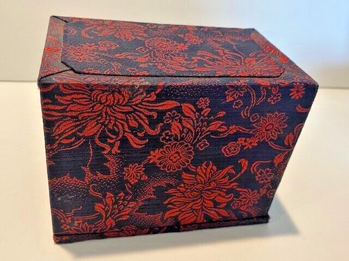 Asian Figurine Fine Detail Beautiful Silk Box - Picture 9 of 9