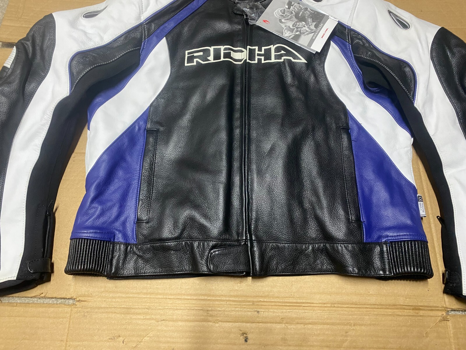 Picture 6 of 24