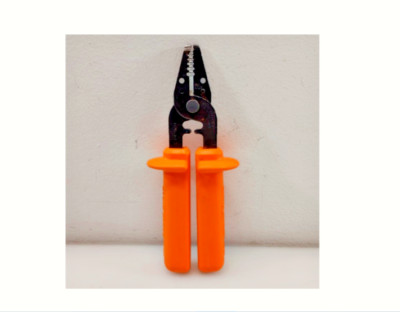 KLEIN TOOLS LINESMAN INSULATED PRO WIRE 10-18 AWG STRIPPERS/CUTTER 11045-INS EWC