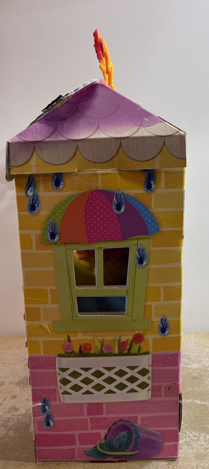 Picture 4 of 6