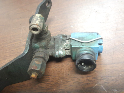VOLVO SOLENOID VALVE 20914174 - Foto 5 di 6