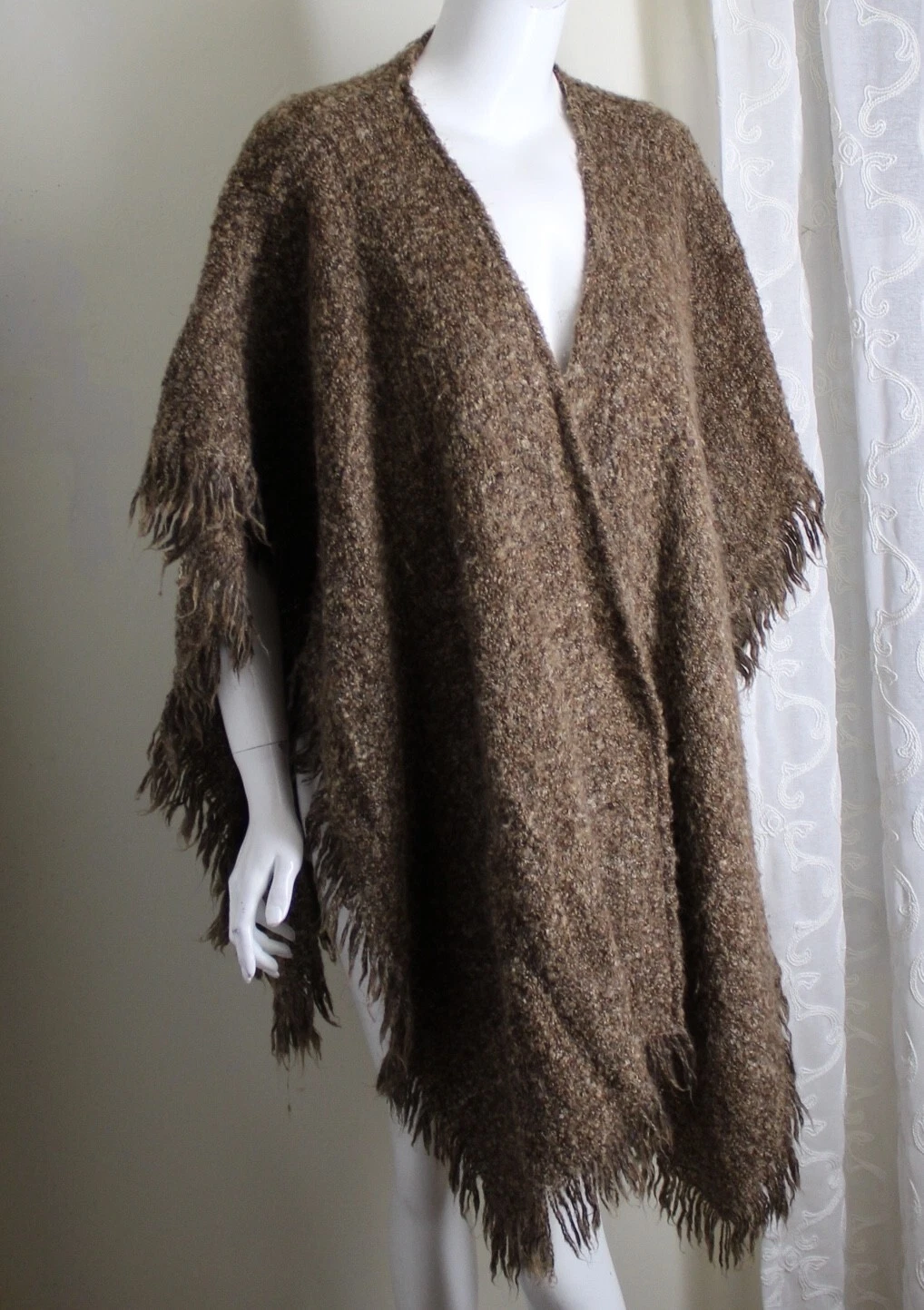 WEAVE OF THE IRISH Handwoven Boucle Fluffy Nubby Poncho Tweed M L XL 1X 2X 3X