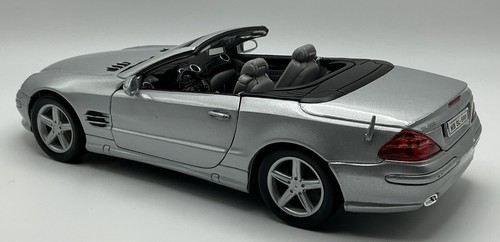 Mercedes-Benz SL500  SILVER Die Cast Model 1:24  RARE FIND WELLY - Picture 11 of 21