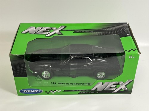 1969 Ford Mustang BOSS 429 Black 1:24 Scale Welly 24067BD B26 - Picture 6 of 6